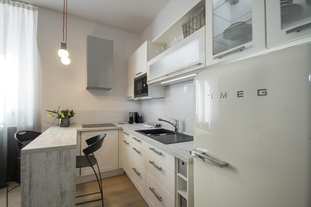 Cavour 51 Apartment Lecco Luaran gambar
