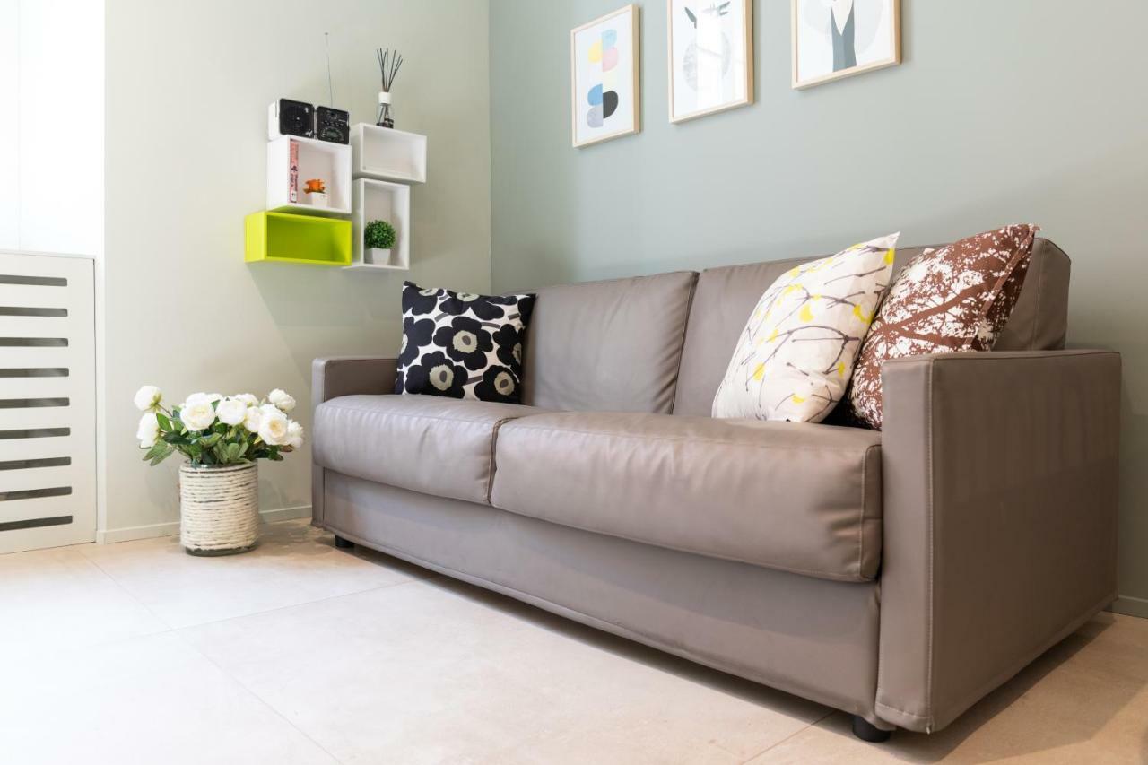Cavour 51 Apartment Lecco Luaran gambar