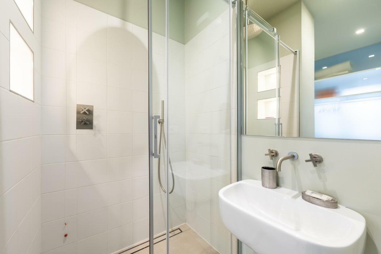 Cavour 51 Apartment Lecco Luaran gambar