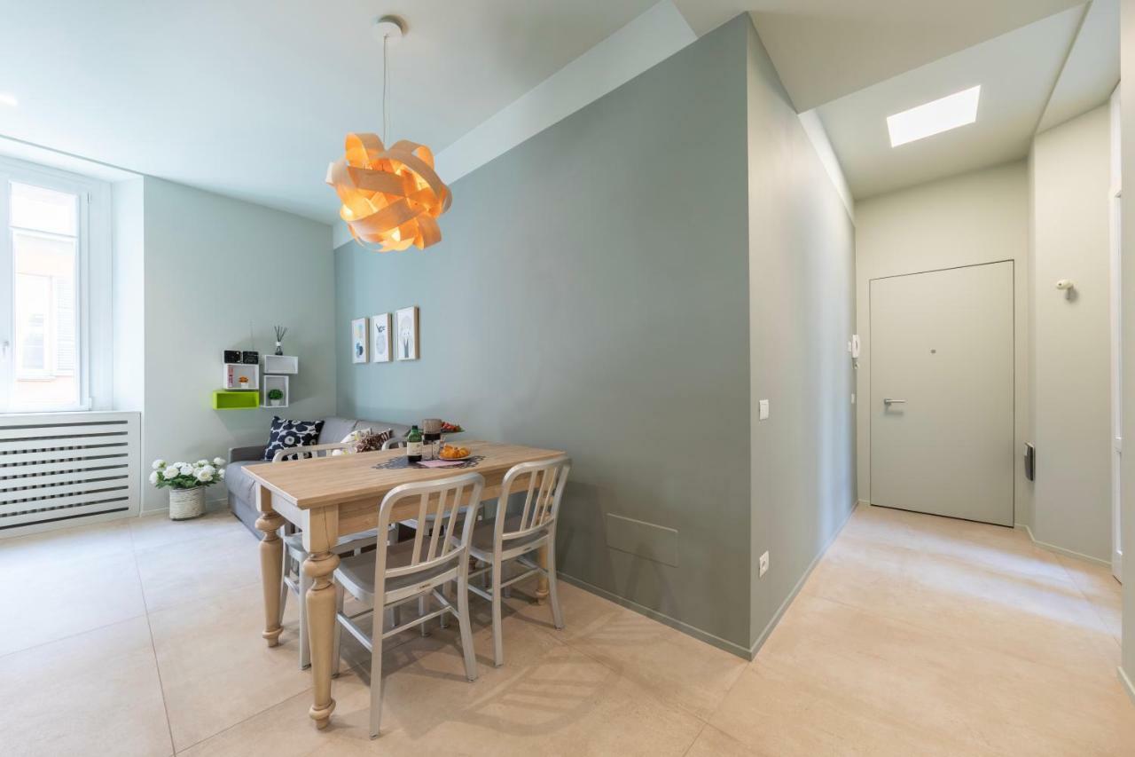 Cavour 51 Apartment Lecco Luaran gambar
